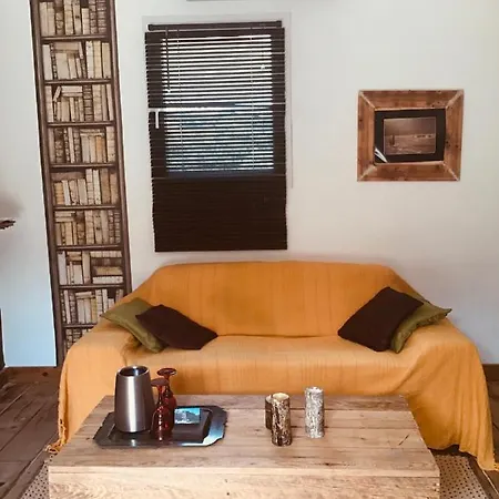 Privee Avec Terrasse